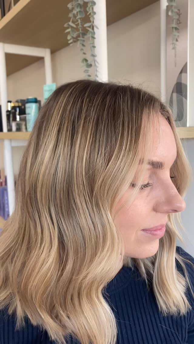 Don’t want to see us every 6 weeks, that’s ok we aren’t offended. Try this;

Seamless Blend = Low Maintenance 

Maybe come and visit us every 3 months instead 😘 

#sunshinecoastblondes #livedinblonde