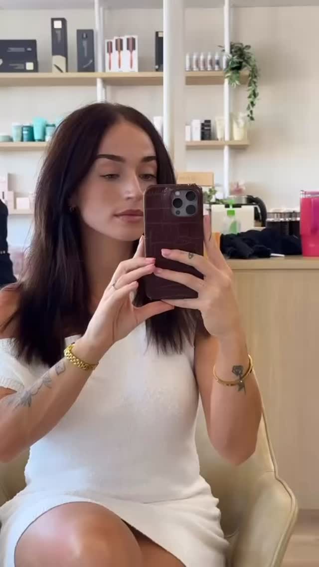 Hair Extensions are a game changer for your confidence. 

If you have been thinking about it…just do it!! 

#keratinbonds #sunshinecoasthairdresser #hairextensionsspecialist #sunshinecoasthairextensions