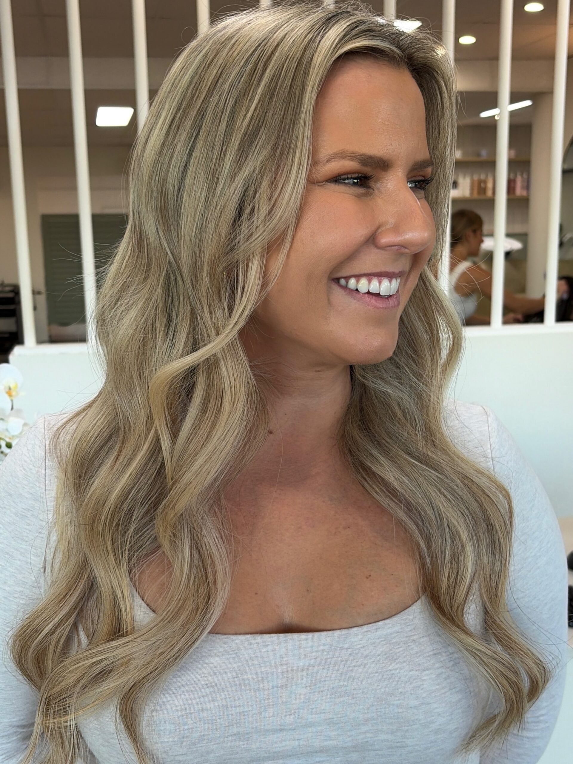 The smile says it all 🤩 

Blondes and Extensions are our speciality 🫶🏼 

Book in to see us via our online booking 

#sunshinecoasthairdresser #curatedhair #sunshinecoasthairextensions #blondespecialists