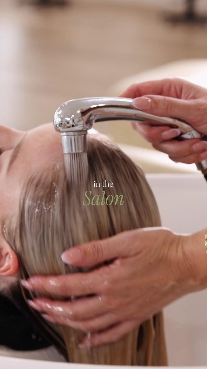 Looking for a new hair home? This is your sign and let our team of experienced colourists & extensionists provide you with your dream hair 😍 

Sunshine Coast Hair Salon 📍 Mooloolaba 

#sunshinecoastblondespecialist #sunshinecoasthairextensions #coastalblondes