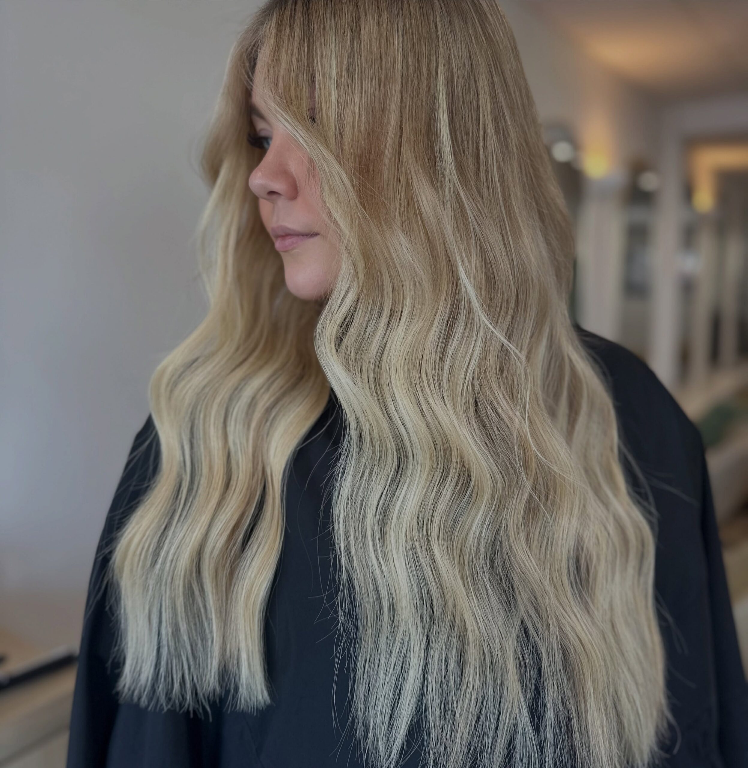 Swipe to slide one. Nobody believes it’s the same client.

Transformation using 20” Keratin Bonds from @curatedhairsupplies 

Ready to elevate your hair game - book in for a consultation on our online booking 

Sunshine Coast Hair Extension Specialists 📍 

#hairextensions #curatedhairsupplies #curatedhair #keratinbonds